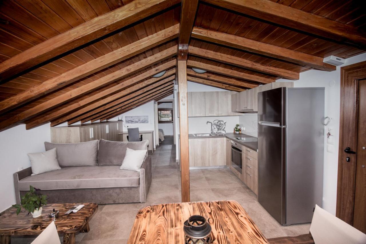 Golden Attic Apartment Nea Roda Exterior foto