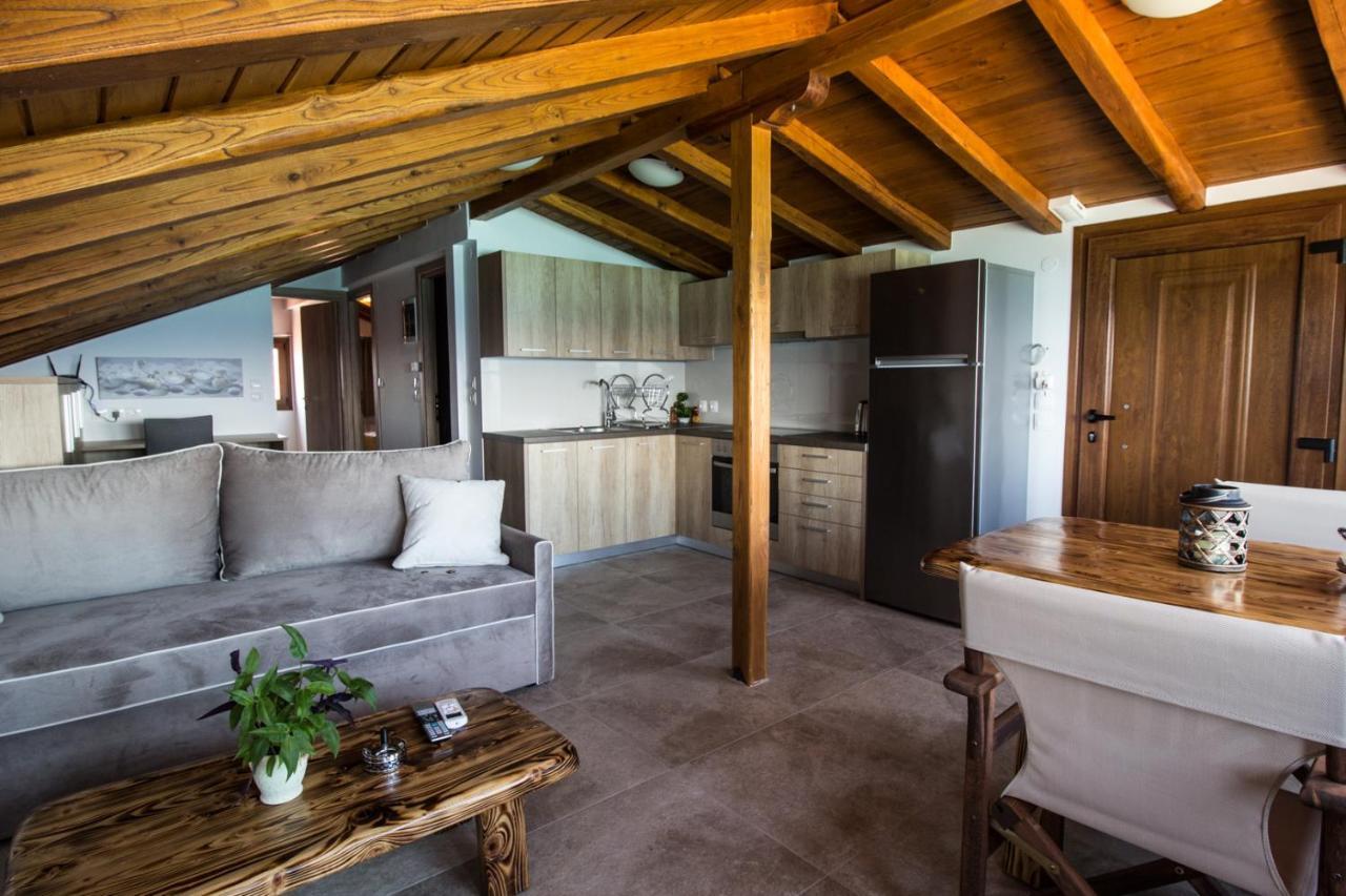 Golden Attic Apartment Nea Roda Exterior foto